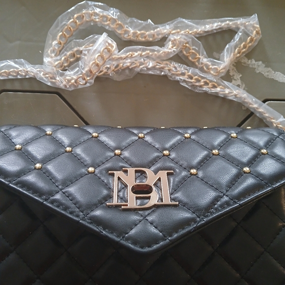 Badgley Mischka Black Diamond Quilted Crossbody Bag with Chain Strap New - Picture 8 of 9